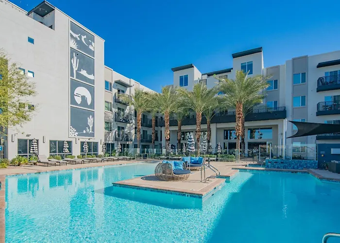 Rooftop Deck, Heated Pool Nearby Golf & Sun Stay Apartment Scottsdale