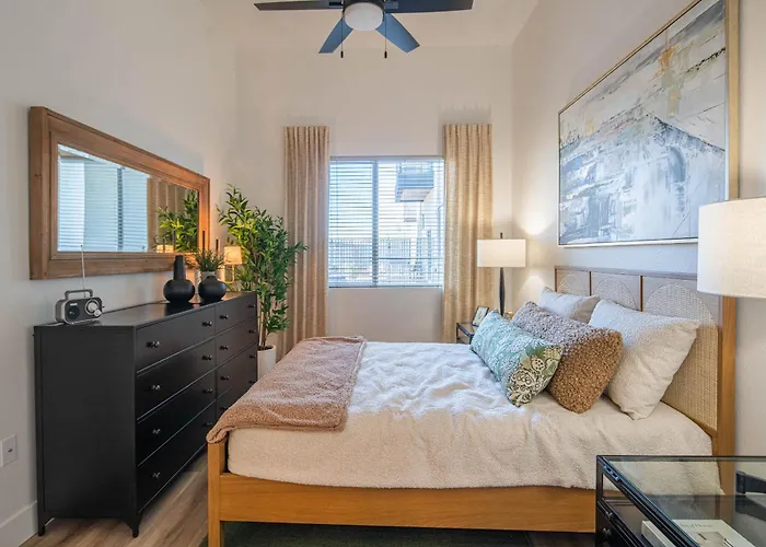 Rooftop Deck, Heated Pool Nearby Golf & Sun Stay