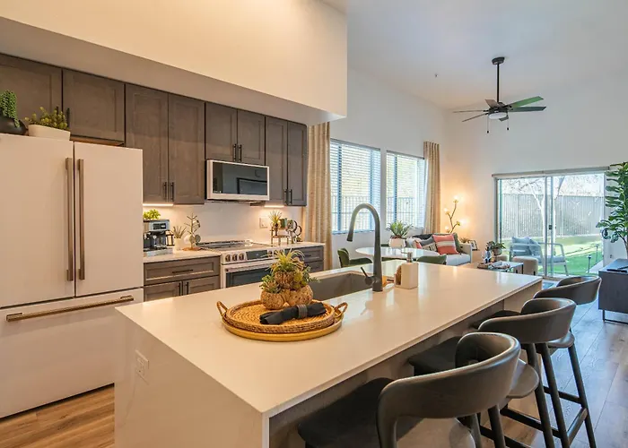 Rooftop Deck, Heated Pool Nearby Golf & Sun Stay Scottsdale
