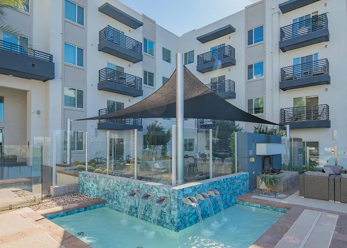 Rooftop Deck, Heated Pool Nearby Golf & Sun Stay